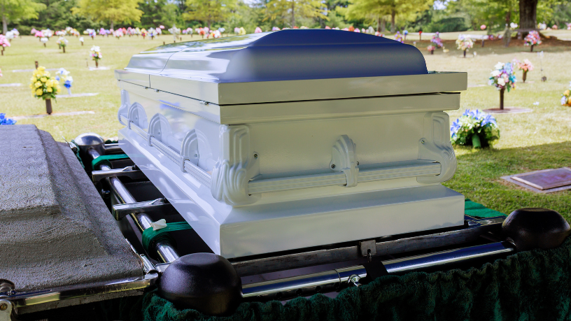 Transparência nos serviços funerários ampliada por tecnologia, analisa Tiago Oliva Schietti.