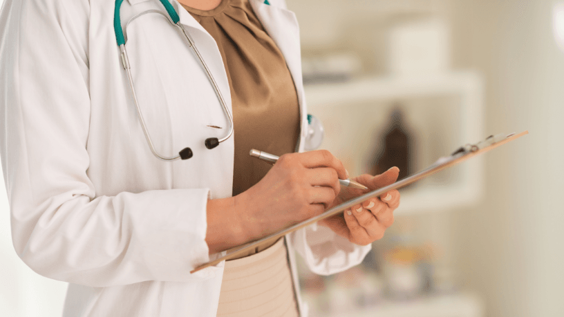 Alexandre Costa Pedrosa explica de forma clara o que é a carência contratual nos planos de saúde e como ela impacta seus direitos.