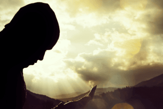 O silêncio litúrgico: Confira com Jose Eduardo Oliveira e Silva como funciona essa linguagem sagrada no contexto da celebração. Conteúdo de Jose Eduardo De Oliveira e Silva.