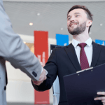 David do Prado orienta como negociar veículos online com mais segurança.