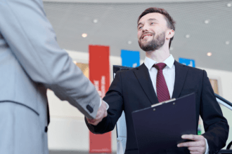 David do Prado orienta como negociar veículos online com mais segurança.